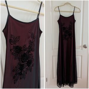 Y2K Burgundy Flowy Formal Dress (Size M)